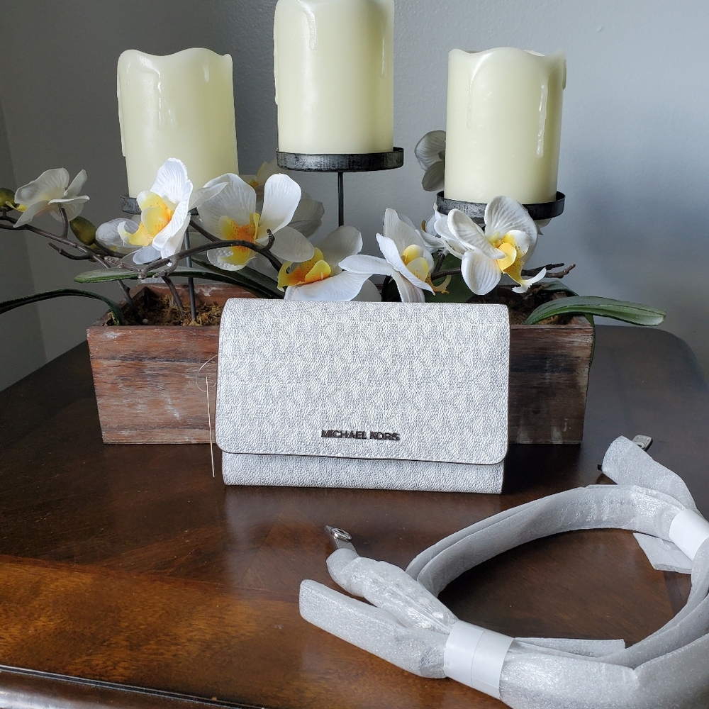 Michael Kors Jet Set Phone Crossbody Bag